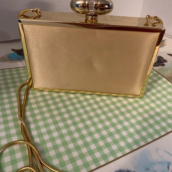 Franchi Hard Size Cluch - Picture 3 of 3